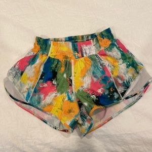 Lululemon Hottie Hot, sz 2